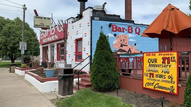 Bar-B-Q Heaven