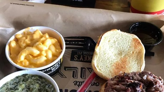 Dickey's Barbecue Pit