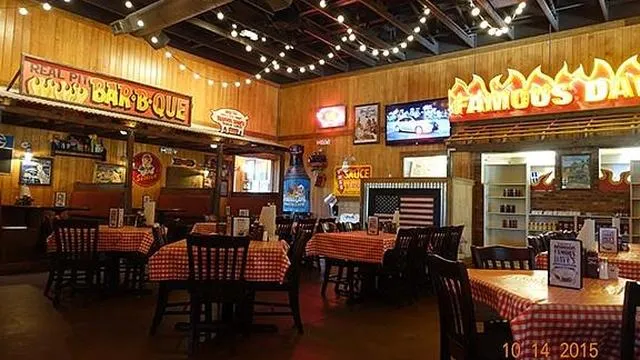 Famous Dave's Bar-B-Que